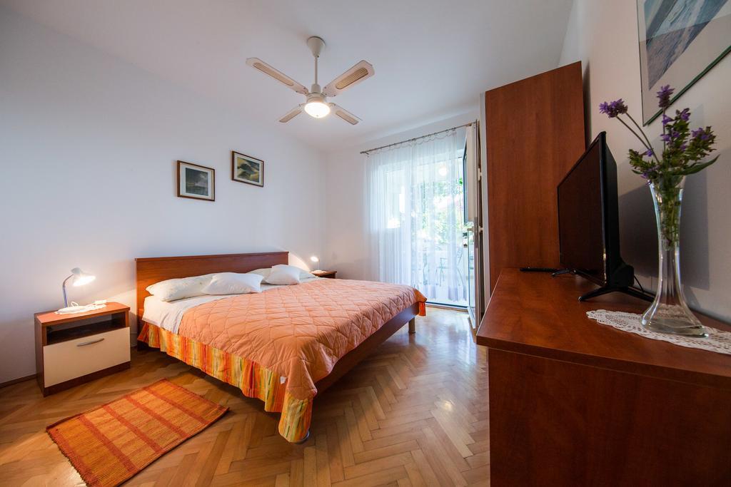 Garden Apartments Komiža Kültér fotó